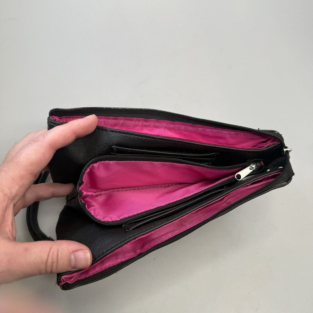 Nicole Miller Black Crossbody Wristlet Bag 3 Zip Sections Adjustable Strap EUC - Picture 4 of 15